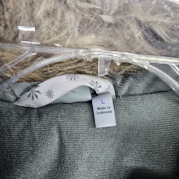 Athleta Green Alpine Air Vest Faux Fur Removable Hood Zip Pockets Size Large - Picture 5 of 9